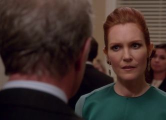 Abby Whelan's Elongated Lucite Pave Earring on Scandal