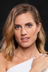 Allison Williams as Marnie Michaels