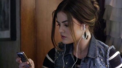 Aria Montgomery's Tokyo Earring on Pretty Little Liars