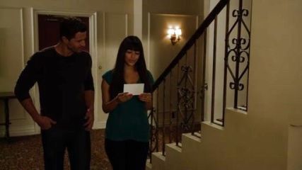 Cece Parekh's blouse on New Girl