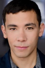 Conrad Ricamora as Oliver Hampton