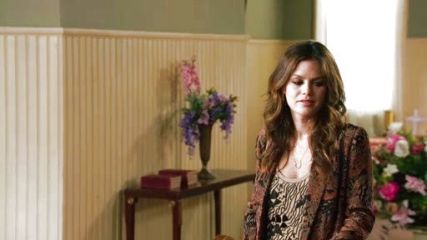 Dr. Zoe Hart's Printed Blazer on Hart of Dixie