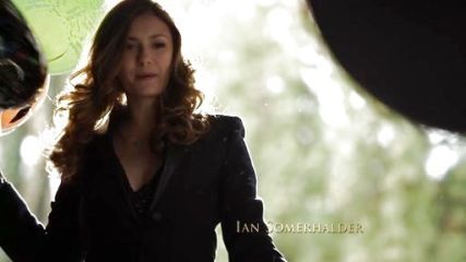 Elena Gilbert's Lorie Coat on The Vampire Diaries
