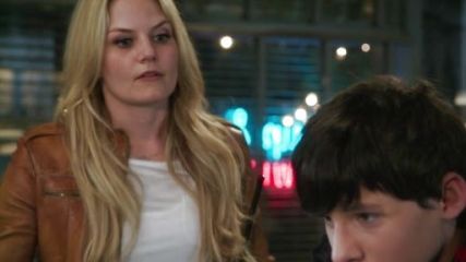 Emma Swan's Seamed Pocket Long Sleeve Tee on Once Upon A Time