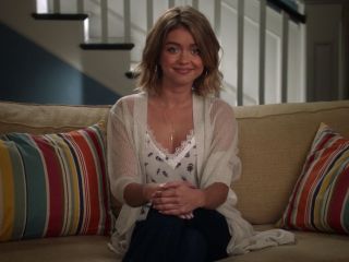 Haley Dunphy's Lace Trim Feather Print Cami on Modern Family