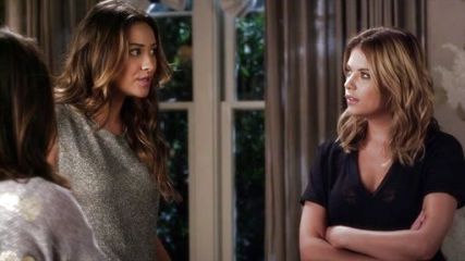 Hanna Marin's The Diane Burnout Tunic on Pretty Little Liars