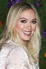 Hilary Duff as Kelsey Peters