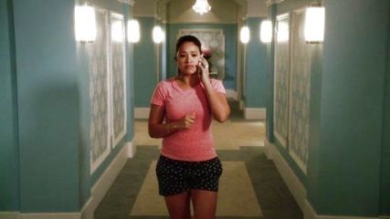 Jane Villanueva's Print Stretch Cotton Shorts on Jane the Virgin