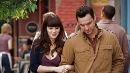 Jess Day's VINTAGE QUILTED FLAP SHOULDER BAG on New Girl