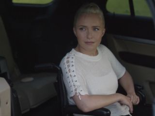 Juliette Barnes's Steiro Laced-Sleeve Linen Jersey Tee, Ecru on Nashville