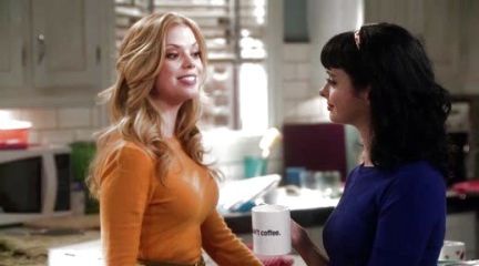 June Colburn's Long sleeve sweater on Don't Trust the B---- in Apartment 23