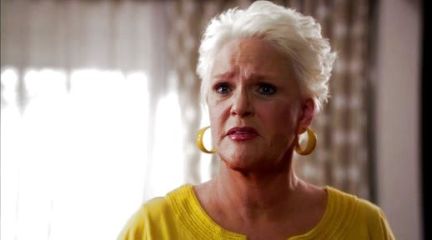 Madeline Westen's Yellow plastic hoop earrings on Burn Notice