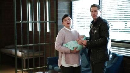 Mary Margaret Blanchard / Snow White's Lambswool Zip Sweater on Once Upon A Time