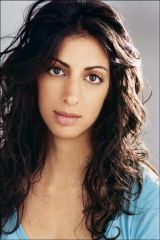 Meera Rohit Kumbhani as Zara Sandhu