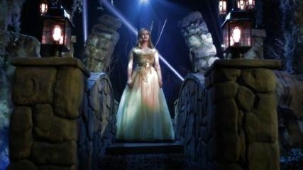 Melissa Hastings's 92578 Lace A-Line Gown on Pretty Little Liars