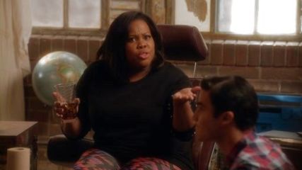 Mercedes Jones's Geo Girl Leggings on Glee