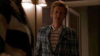 Nolan Ross's Navy Plaid Blazer on Revenge