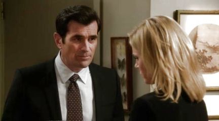 Phil Dunphy's Wool Suit on Modern Family