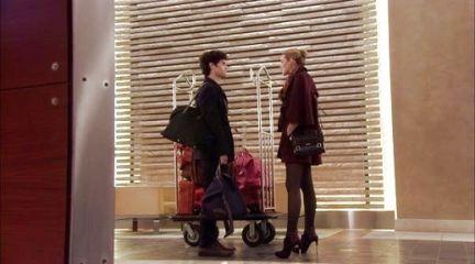Serena Van Der Woodsen's Jackson Hole Infinity Scarf on Gossip Girl