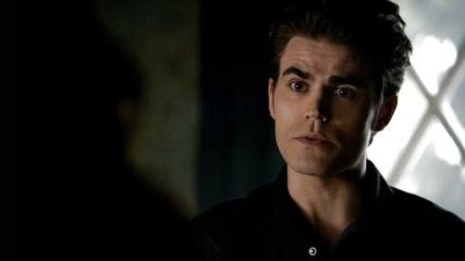 Stefan Salvatore's Logan Long-Sleeve Classic Two-Pocket Shirt on The Vampire Diaries