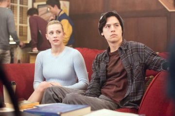 Betty Cooper's Ribbed Sweater