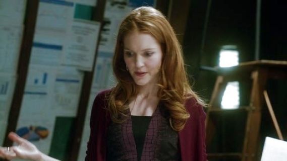 Abby Whelan's Croc Print V Neck Dress on Scandal