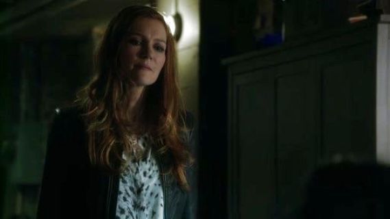 Abby Whelan's Purine Snow Leopard Top on Scandal