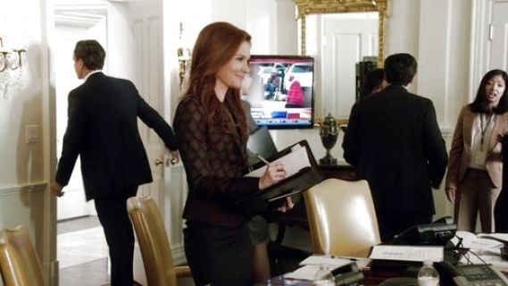 Abby Whelan's SINGLE-BREASTED JACKET IN GEOMETRIC DESIGN JACQUARD on Scandal