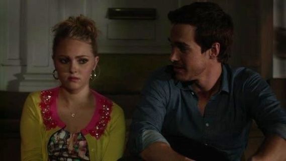 Adam Weaver's Chambray Shirt on The Carrie Diaries