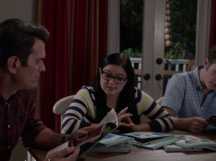Alex Dunphy's Three Quarter Sleeve Sweater (Petite) on Modern Family