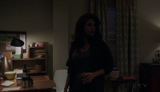 Alex Parrish's Whisper Cotton V-Neck Pocket Tee on Quantico