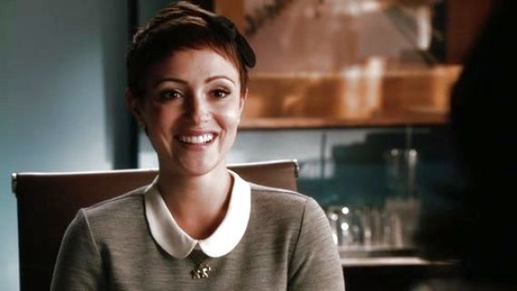 April Carver's Peter Pan collar dress on Chasing Life