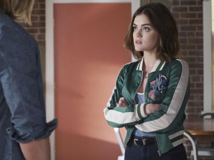 Aria Montgomery's Green Bomber Jacket on Pretty Little Liars