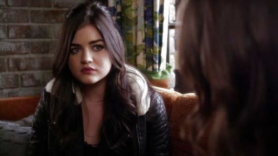Aria Montgomery's Jenson Fur Collar Biker Jacket on Pretty Little Liars
