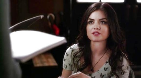 Aria Montgomery's The Star Stiletto Jeans on Pretty Little Liars
