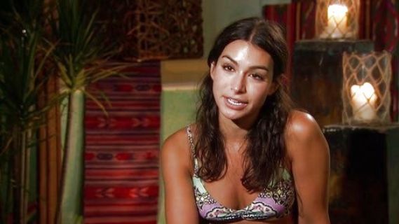 Ashley Iaconetti's Classic Bra Top on Bachelor in Paradise
