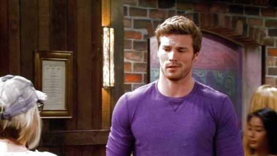 Ben Wheeler's Marled Crewneck Sweatshirt on Baby Daddy