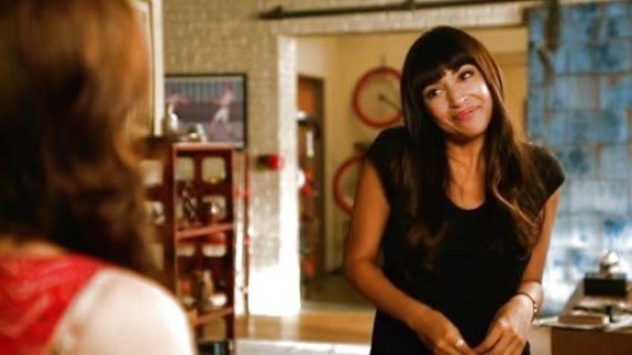 Cece Parekh's 'Luxe' Tee on New Girl