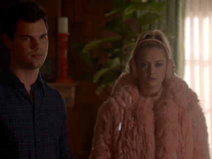 Chanel #3's FAUX FUR DANGLE JACKET on Scream Queens