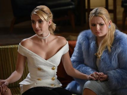 Chanel Oberlin's Off-the-shoulder jacquard top on Scream Queens
