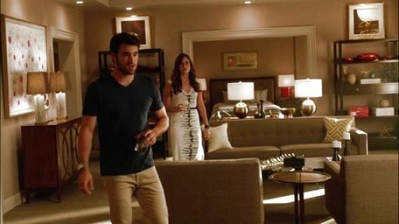 Charlotte Grayson 's Muscle Dress on Revenge