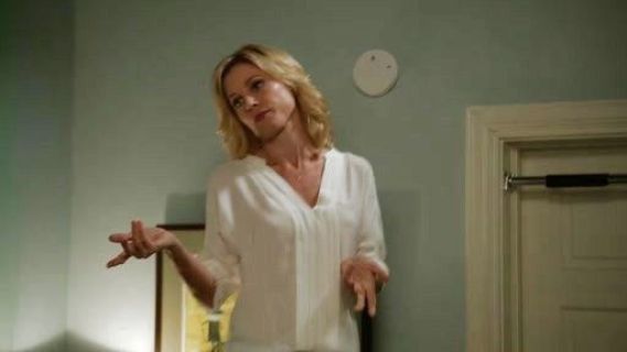 Claire Dunphy's Marru Top on Modern Family