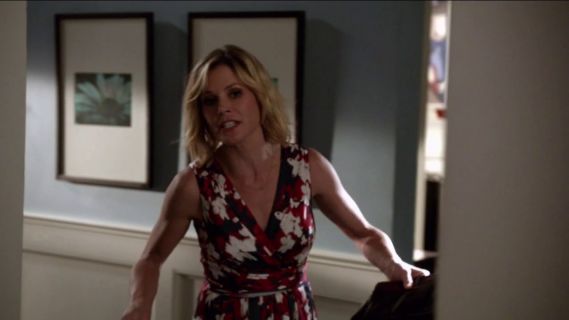 Claire Dunphy's Print Stretch Silk Surplice Dress on Modern Family
