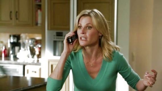 Claire Dunphy's V-Neck Tee on Modern Family