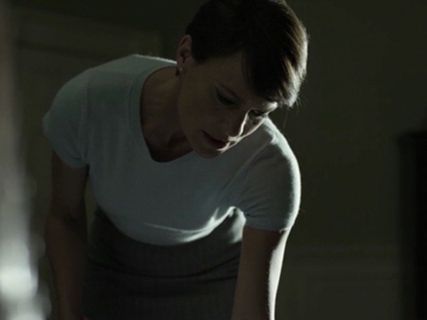 Claire Underwood's Short Sleeve Cashmere Sweater on House of Cards