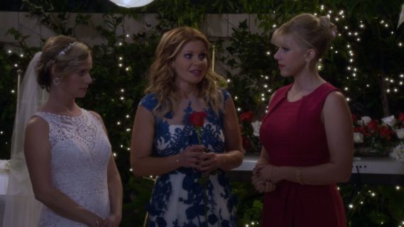 D.J. Tanner-Fuller's Lace Dress on Fuller House