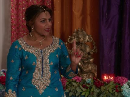 Dr. Mindy Lahiri's Blue Embroidered Kurta on The Mindy Project