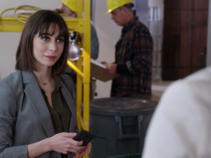 Dr. Mindy Lahiri's Custom Gabe Edition Suit Jacket on The Mindy Project