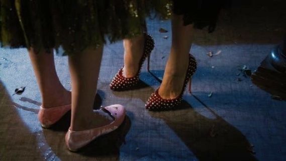 Dr. Zoe Hart's Billy Rouge De Mars Velvet Pump on Hart of Dixie