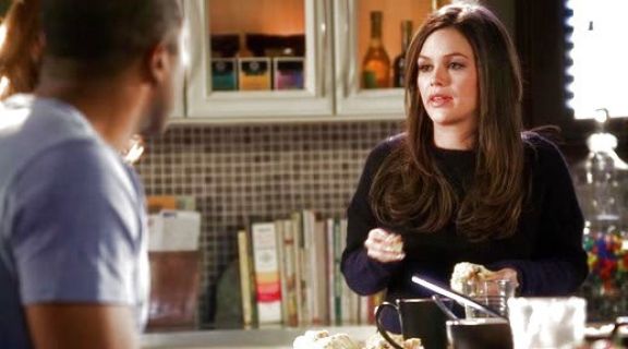 Dr. Zoe Hart's Blue Colorblock Boatneck Sweater on Hart of Dixie